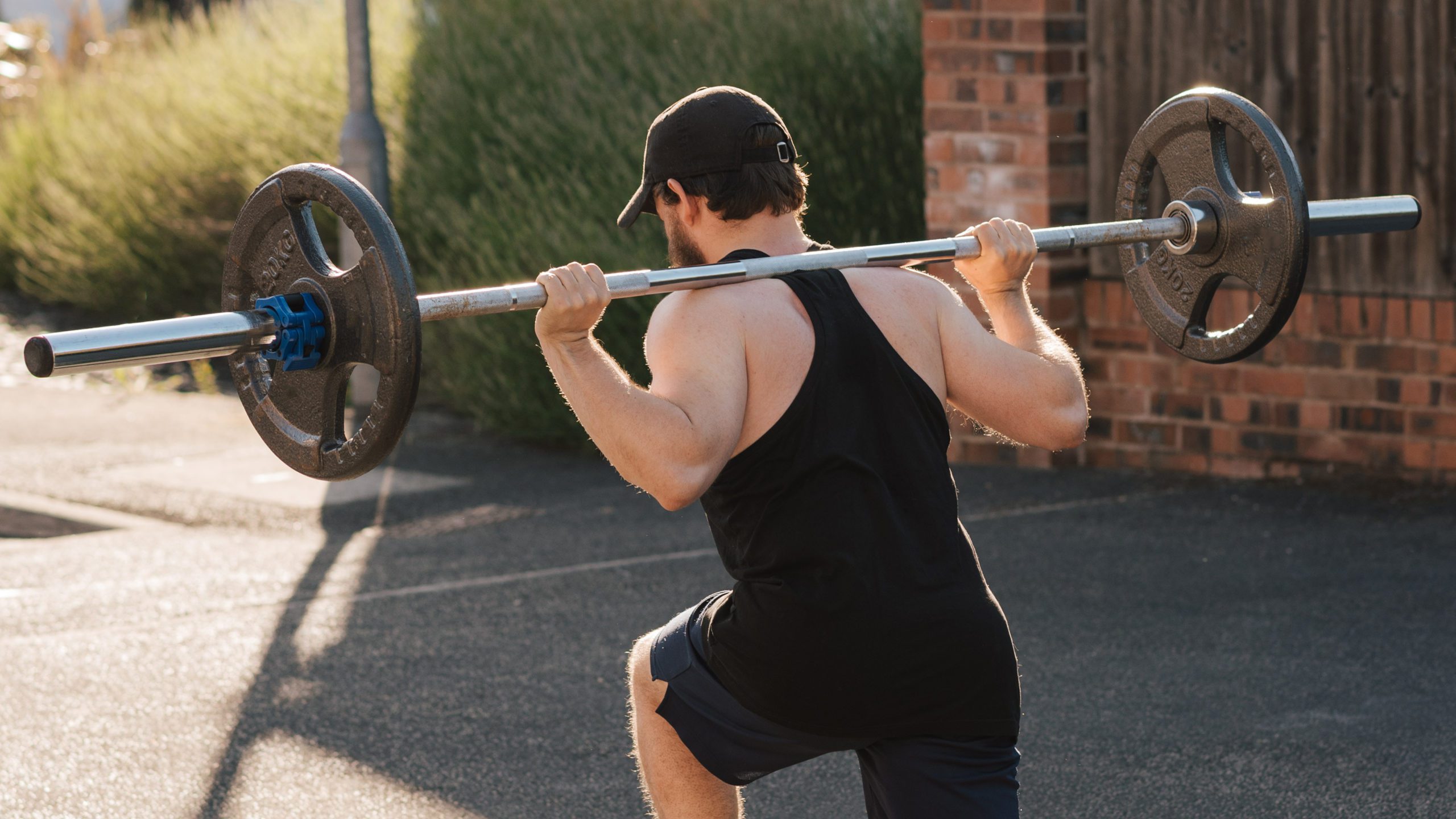 Man doet lunges